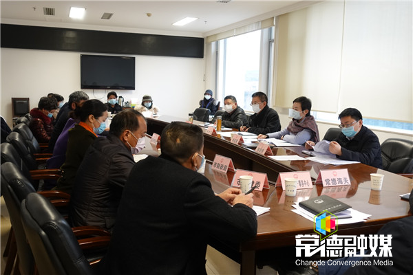 市領(lǐng)導(dǎo)調(diào)度市場監(jiān)管和生活必需品供應(yīng)保障工作