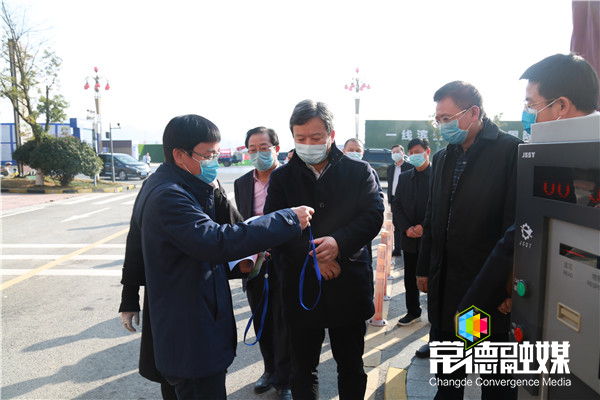 曹立軍督導(dǎo)石門縣疫情防控、復(fù)工復(fù)產(chǎn)工作