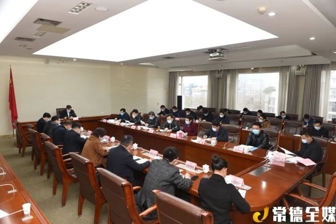 曹立軍：大力發(fā)展鄉(xiāng)村產(chǎn)業(yè) 積極培育特色小鎮(zhèn)