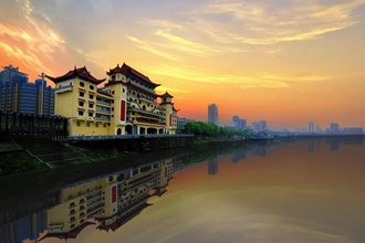 常德詩墻—雄閣映江