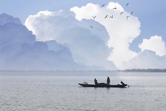 柳葉湖上的漁夫