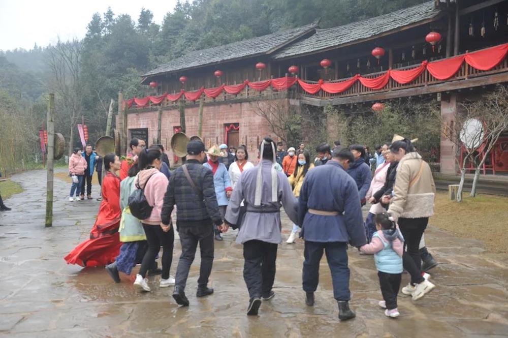 18463bd970c84676b8e8ef6031b91dd6.jpg 18463bd970c84676b8e8ef6031b91dd6.jpg