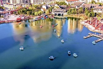 丁玲公園乘船游玩