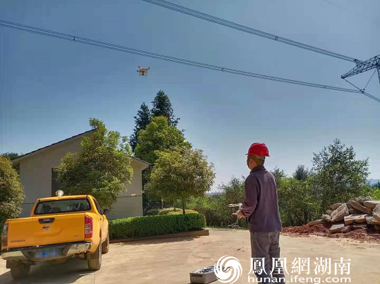 無人機飛上藍天