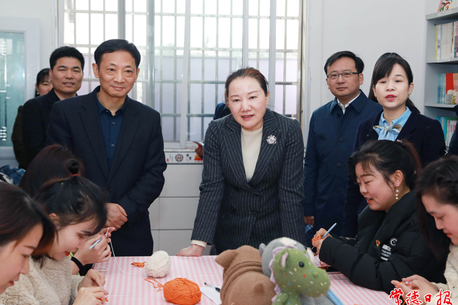 省婦聯(lián)來常調(diào)研婦聯(lián)改革工作