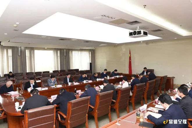 鄒文輝專題調(diào)度資本與產(chǎn)業(yè)“雙倍增”工作：不斷做優(yōu)各類市場主體 有力支撐和促進(jìn)全市經(jīng)濟(jì)高質(zhì)量發(fā)展