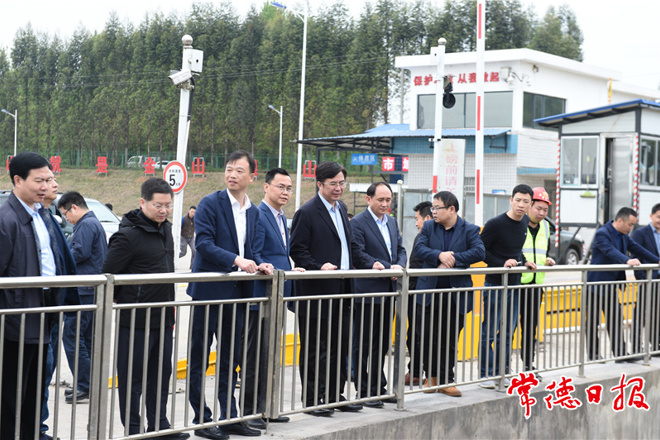 鄒文輝專題調(diào)度生態(tài)環(huán)境問(wèn)題整改工作時(shí)要求：毫不含糊抓好中央、省交辦問(wèn)題整改