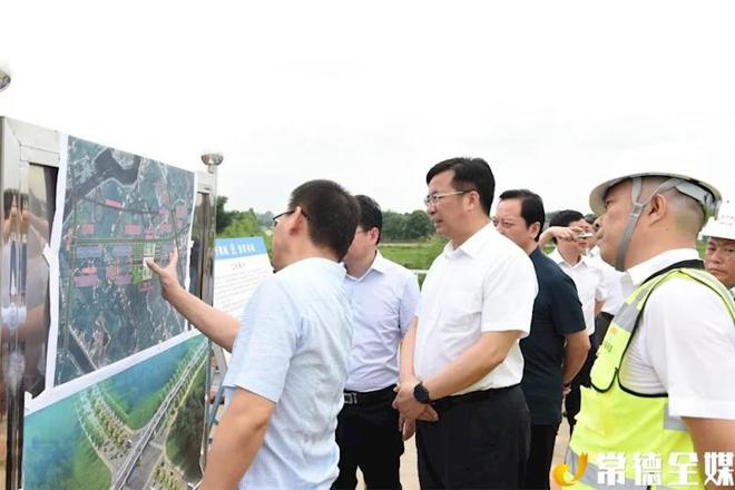 鄒文輝調(diào)度省市重點項目建設(shè)：加快項目建設(shè)進度掀起項目建設(shè)高潮