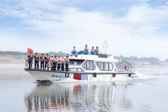 津市市公安局聯(lián)合相關(guān)職能部門(mén)開(kāi)展常態(tài)化武裝聯(lián)勤巡邏