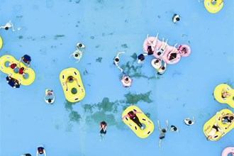 常德歡樂水世界迎來避暑高峰