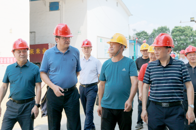 市領(lǐng)導(dǎo)實地調(diào)研早稻收購工作時強調(diào) 切實擔(dān)負起糧食安全政治責(zé)任