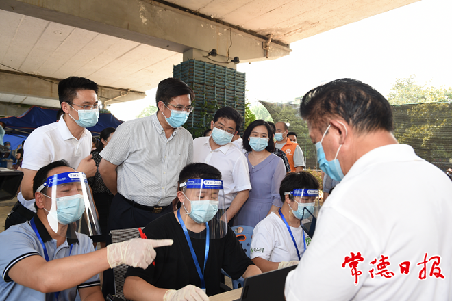 鄒文輝督導(dǎo)檢查疫情防控工作 緊盯重點(diǎn)部位 守住防控底線