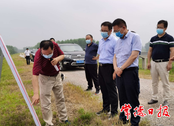 市領(lǐng)導(dǎo)調(diào)研洞庭湖北部地區(qū)安鄉(xiāng)縣補水工程