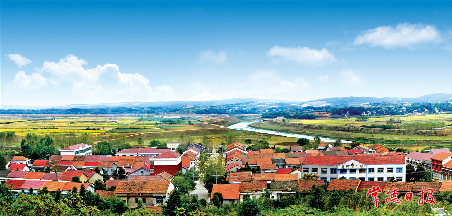 張儒銀-美麗小鎮(zhèn)-1_副本.jpg 張儒銀-美麗小鎮(zhèn)-1_副本.jpg