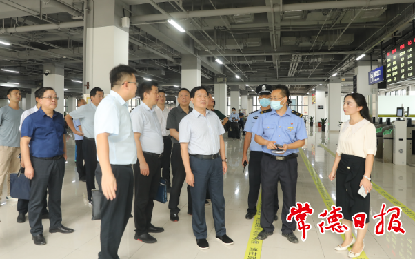 我市加強(qiáng)高鐵樞紐站過渡站秩序管理