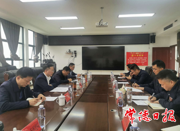 市領(lǐng)導(dǎo)赴松滋河澧縣段巡河