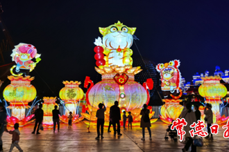 “天下第一燈”閃亮常德！卡樂星球花燈游園會(huì)璀璨亮相，點(diǎn)亮常德夜色
