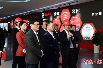 周振宇到常德經開區(qū)調研裝備制造產業(yè)發(fā)展時指出 實現(xiàn)產業(yè)數(shù)字化、數(shù)字產業(yè)化 加快形成新的經濟增長點