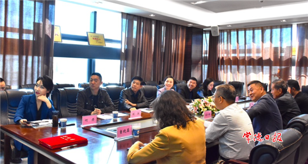 我市組隊赴廣州、東莞參加常德商會慶典活動