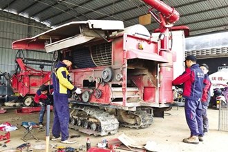 【社會(huì)】澧縣：農(nóng)機(jī)迎來維修保養(yǎng)高峰期