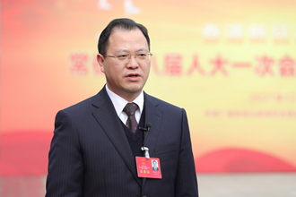 周振宇在接受湖南經(jīng)視采訪時(shí)談到 扭住“六大專項(xiàng)行動(dòng)”不放 以沅澧之光為三湘添彩