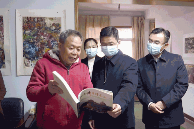 曹志強(qiáng)走訪慰問(wèn)我市部分離退休老干部：發(fā)揮余熱 出謀劃策 共同推動(dòng)常德發(fā)展再上新臺(tái)階