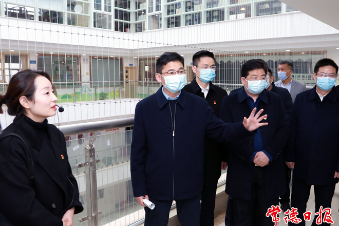 曹志強(qiáng)在武陵區(qū)調(diào)研時指出：發(fā)揮中心城區(qū)優(yōu)勢 為建設(shè)社會主義現(xiàn)代化新常德貢獻(xiàn)武陵力量