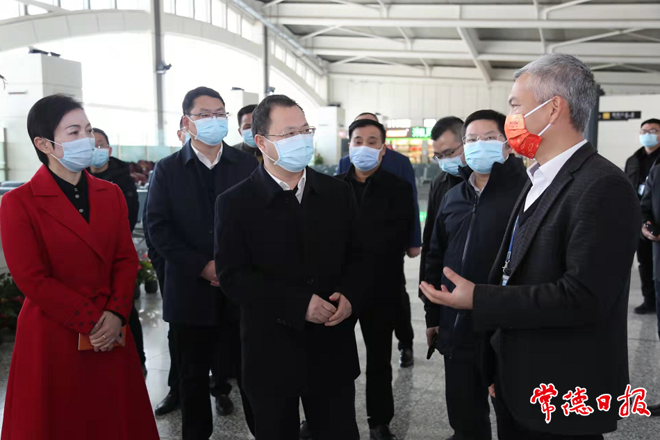 周振宇看望春節(jié)值班人員 檢查疫情防控、道路交通安全等工作