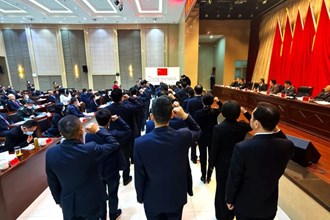 市八屆人大常委會(huì)第二次會(huì)議舉行第二次全體會(huì)議