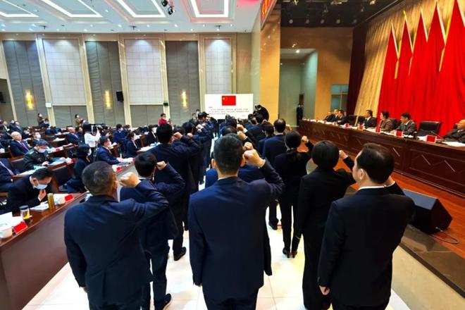 市八屆人大常委會(huì)第二次會(huì)議舉行第二次全體會(huì)議