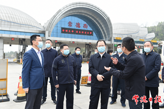 周振宇督導(dǎo)疫情防控工作 切實落實好相關(guān)疫情防控措施 堅決筑牢外防輸入的安全防線