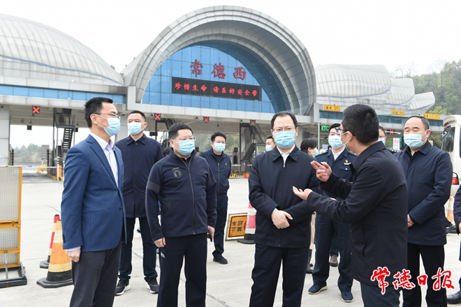 周振宇督導(dǎo)疫情防控工作 切實(shí)落實(shí)好相關(guān)疫情防控措施 堅(jiān)決筑牢外防輸入的安全防線