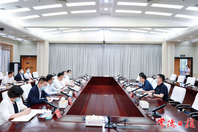 曹志強周振宇與省煙草專賣局（公司）黨組書記、局長孔祥統(tǒng)一行座談 加強合作 推動煙草產(chǎn)業(yè)高質(zhì)量發(fā)展