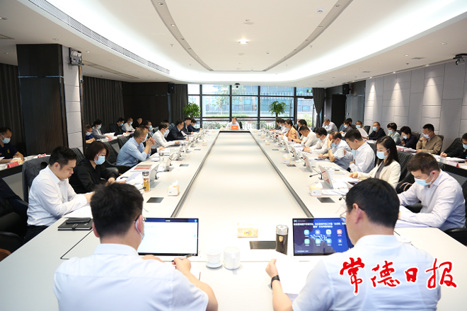 周振宇專題調(diào)度政務(wù)質(zhì)效提升、優(yōu)化營(yíng)商環(huán)境、“走解優(yōu)”行動(dòng) 全力以赴打造全省領(lǐng)先、全國(guó)一流的營(yíng)商環(huán)境