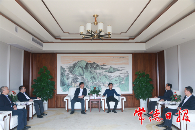 曹志強(qiáng)與中冶長(zhǎng)天董事長(zhǎng)易曙光一行座談