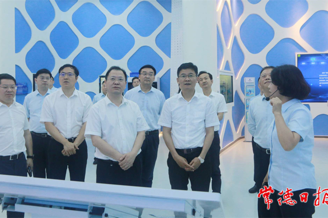 曹志強(qiáng)周振宇到中國(guó)建設(shè)銀行湖南省分行對(duì)接工作 深化政銀合作 推動(dòng)經(jīng)濟(jì)金融共榮發(fā)展