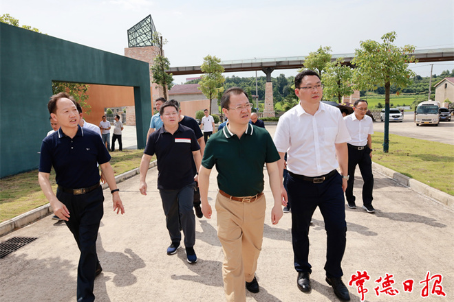 周振宇調(diào)度方艙醫(yī)院設(shè)置等工作時(shí)指出：堅(jiān)決保持防控定力 全面提升應(yīng)急能力