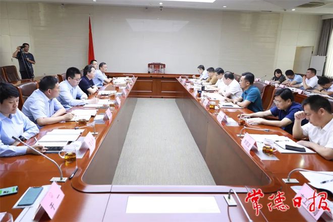 周振宇調(diào)度中聯(lián)重科在常戰(zhàn)略合作項(xiàng)目推進(jìn)工作指出：為培育先進(jìn)裝備制造 千億產(chǎn)業(yè)提供強(qiáng)力支撐