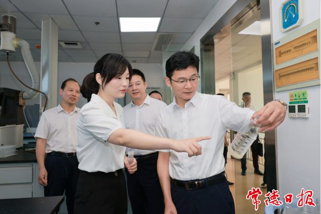 曹志強(qiáng)在市生態(tài)環(huán)境局調(diào)研時(shí)強(qiáng)調(diào)：以生態(tài)環(huán)境高水平保護(hù)助推常德高質(zhì)量發(fā)展