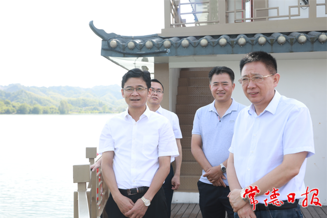 曹志強(qiáng)在桃源縣調(diào)研鄉(xiāng)村振興、項目建設(shè)等工作