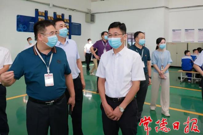 曹志強調(diào)研教育工作時強調(diào)：用心用情辦好人民滿意教育 著力打造現(xiàn)代化區(qū)域教育中心