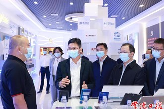 曹志強調研全市新能源與新能源汽車、電子信息產業(yè)時強調 堅定信心聚焦重點精準發(fā)力 以久久為功的韌性推動兩大產業(yè)融合集群發(fā)展