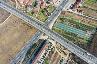 【社會】二廣高速澧縣段形成返程高峰