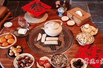 【社會】火出圈，河街圍爐煮茶一桌難求