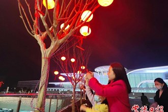 【我們的節(jié)日·元宵】常德站站前廣場(chǎng)“鬧”元宵
