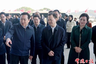 周振宇率常德考察團赴益陽學(xué)習(xí)考察