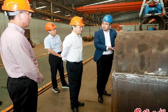 周振宇前往常德高新區(qū)開展“三送三解三優(yōu)”行動(dòng)時(shí)要求：持續(xù)優(yōu)化營商環(huán)境 把好政策送到企業(yè)“手心上”