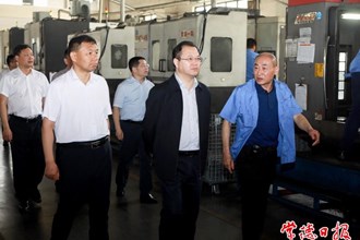 周振宇赴安鄉(xiāng)縣調(diào)研時(shí)強(qiáng)調(diào)：探索“一園一城一產(chǎn)業(yè)”發(fā)展模式 確保經(jīng)濟(jì)運(yùn)行穩(wěn)中向好穩(wěn)中提質(zhì)