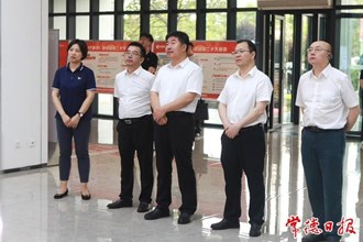 國家煙草專賣局領(lǐng)導(dǎo)來常調(diào)研煙草產(chǎn)業(yè)發(fā)展