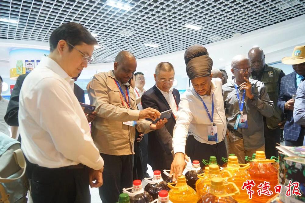 4d659be1600f42a4a3ffca5a58e58153.jpg 4d659be1600f42a4a3ffca5a58e58153.jpg